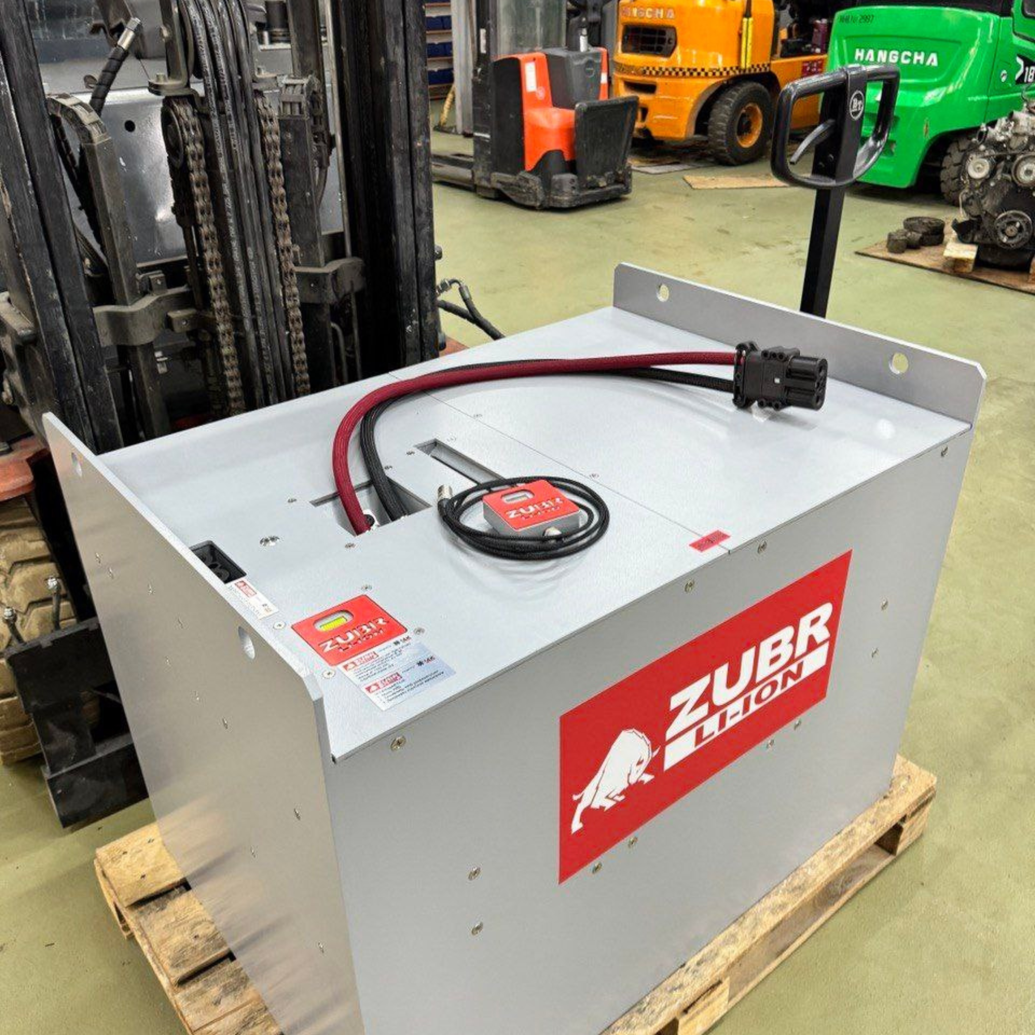 Зарядка тяговых литий-железо-фосфатных (LFP) аккумуляторов ZUBR LI-ION - 4